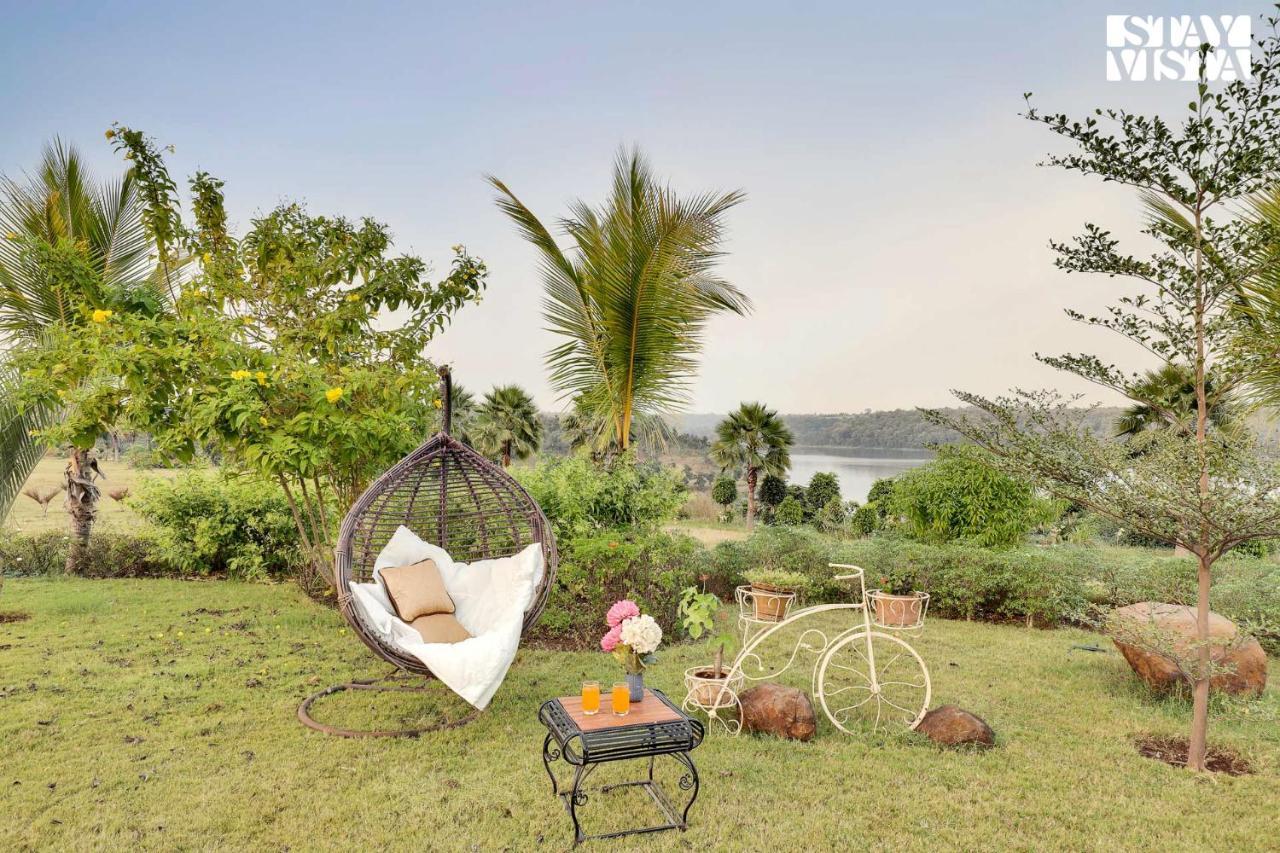 Stayvista'S Lakeside Whispers - Lake & Mountain-View Villa With Lawn & Indoor-Outdoor Games Нагпур Екстериор снимка